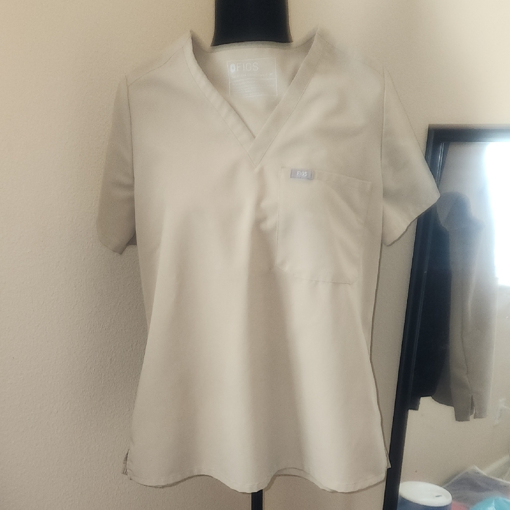 Figs Sandstone V-Neck Scrub Top